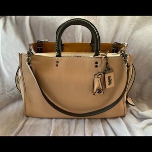 Coach Rogue 39 in Beechwood/Chalk